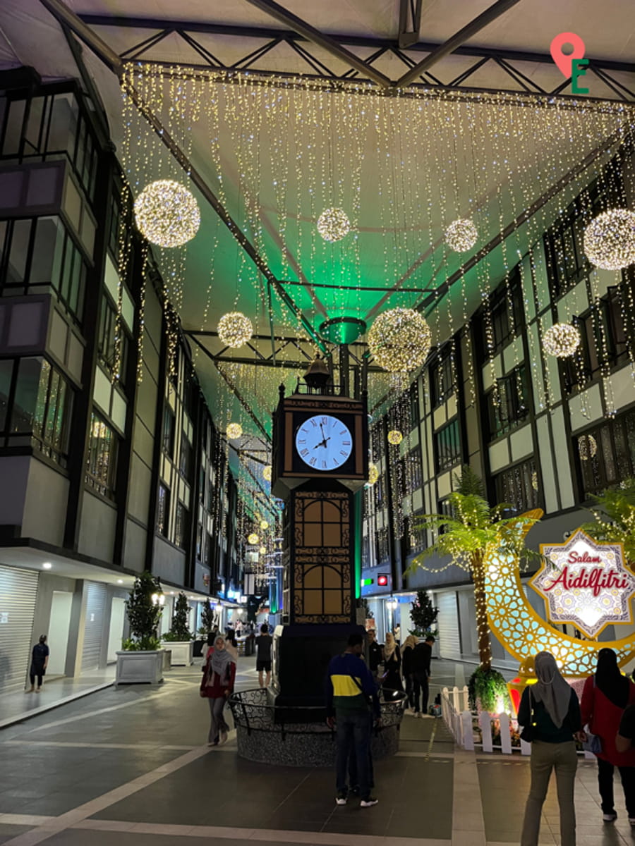 Cameron Centrum Mall At Night