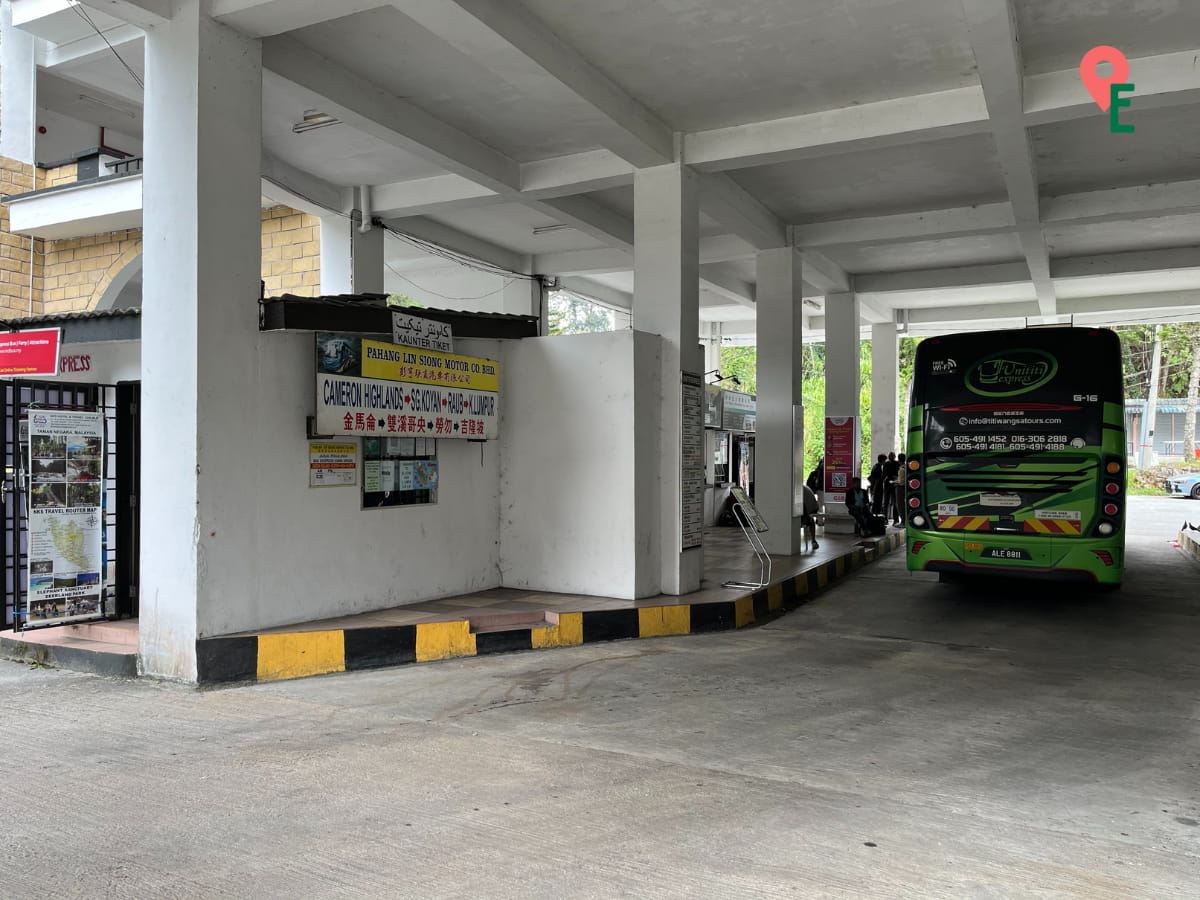 Passengers Boarding A Bus In Tanah Rata